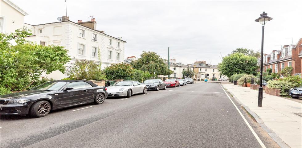			2 Bedroom, 1 bath, 1 reception Flat			 Priory Terrace, WEST/SOUTH HAMPSTEAD